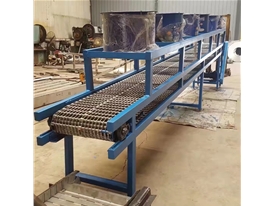 降溫傳送帶，風(fēng)冷輸送機(jī)，給高溫?zé)峒t鍛造件降溫的鏈條片輸送機(jī)